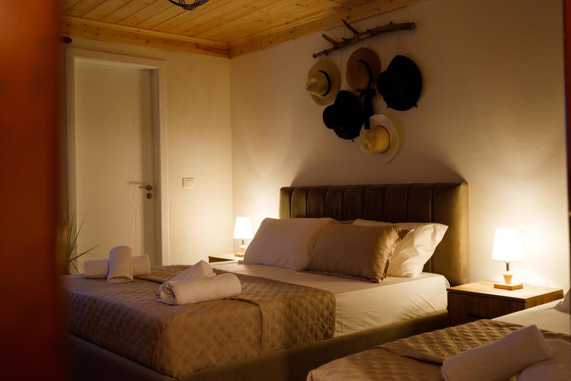 Guva Guest House จีโรคาสเตอร์ ภายนอก รูปภาพ
