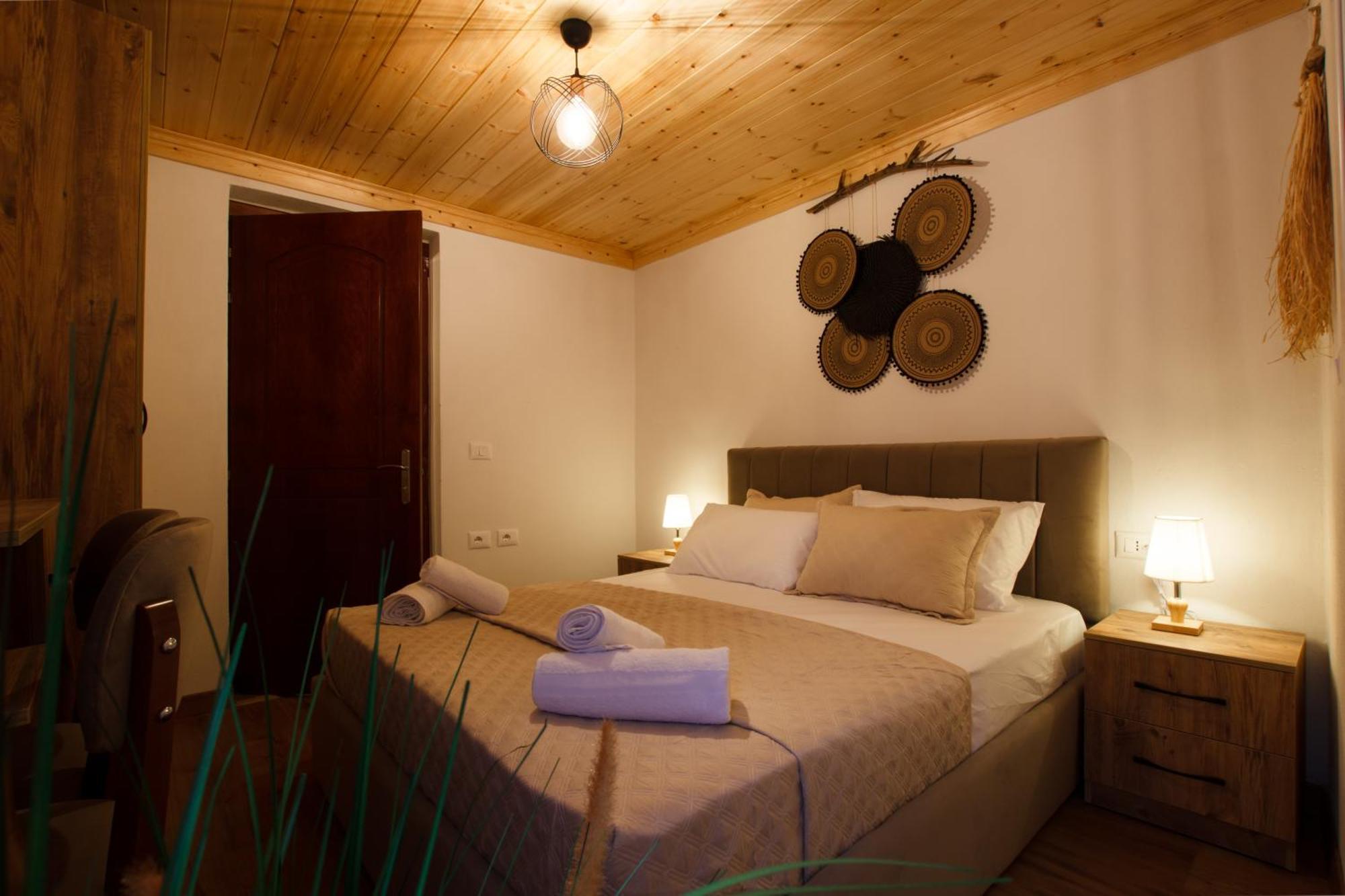 Guva Guest House จีโรคาสเตอร์ ภายนอก รูปภาพ