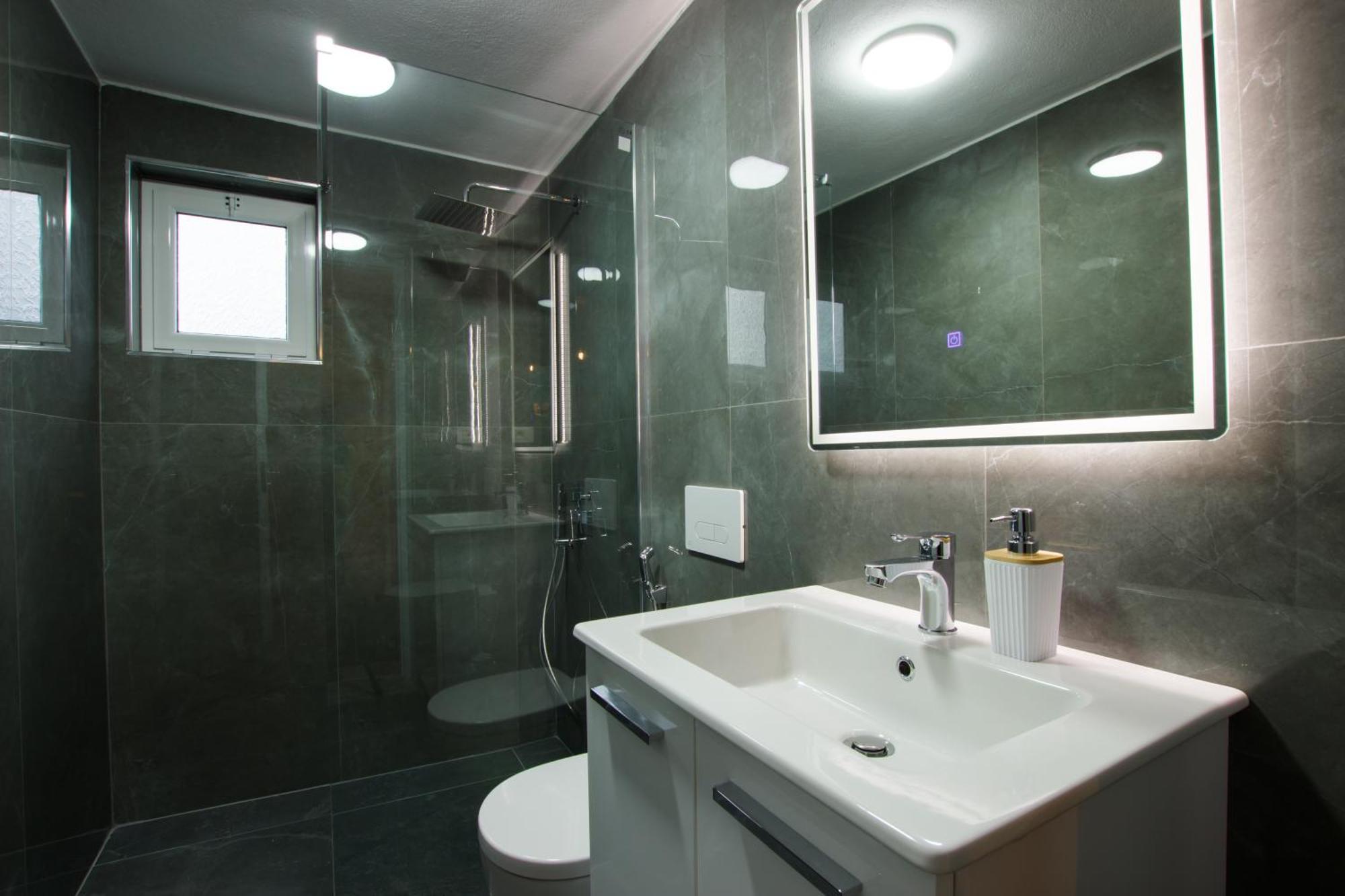 Guva Guest House จีโรคาสเตอร์ ภายนอก รูปภาพ